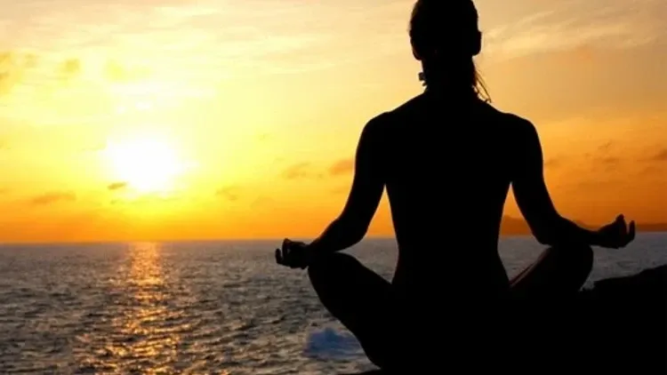 Meditasyon Nedir? Zihinsel Dinginliğe Ulaşmanın Yolları ve Bilimsel Faydaları